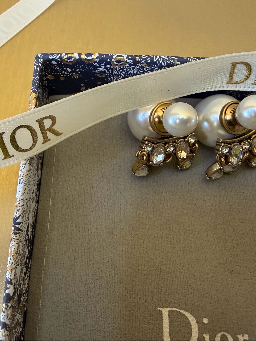 Dior Gold and White Logo Earrings - Picture 13 of 15